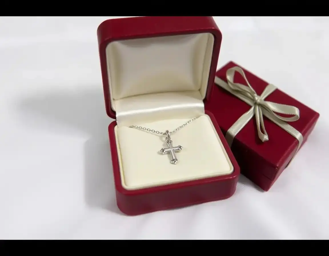 Sterling Silver Cross Pendant on Chain