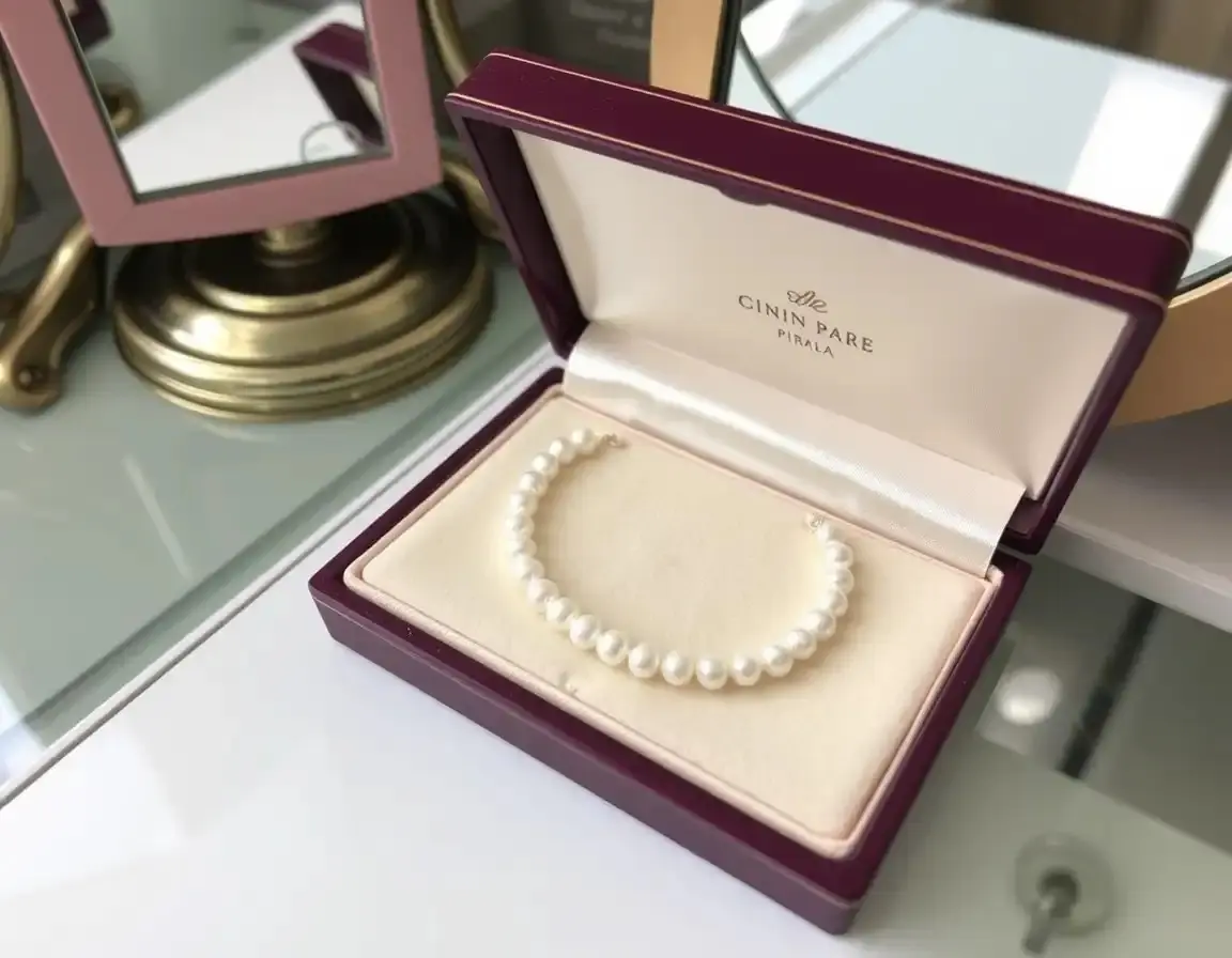 Collana di Perle Classica ed Elegante